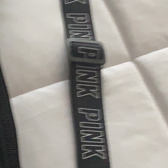 Over the shoulder beverage holder - Picture 3 of 3